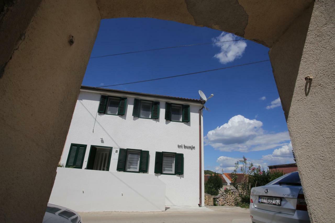 Apartmani Tri Bunje Tribunj  Exterior photo